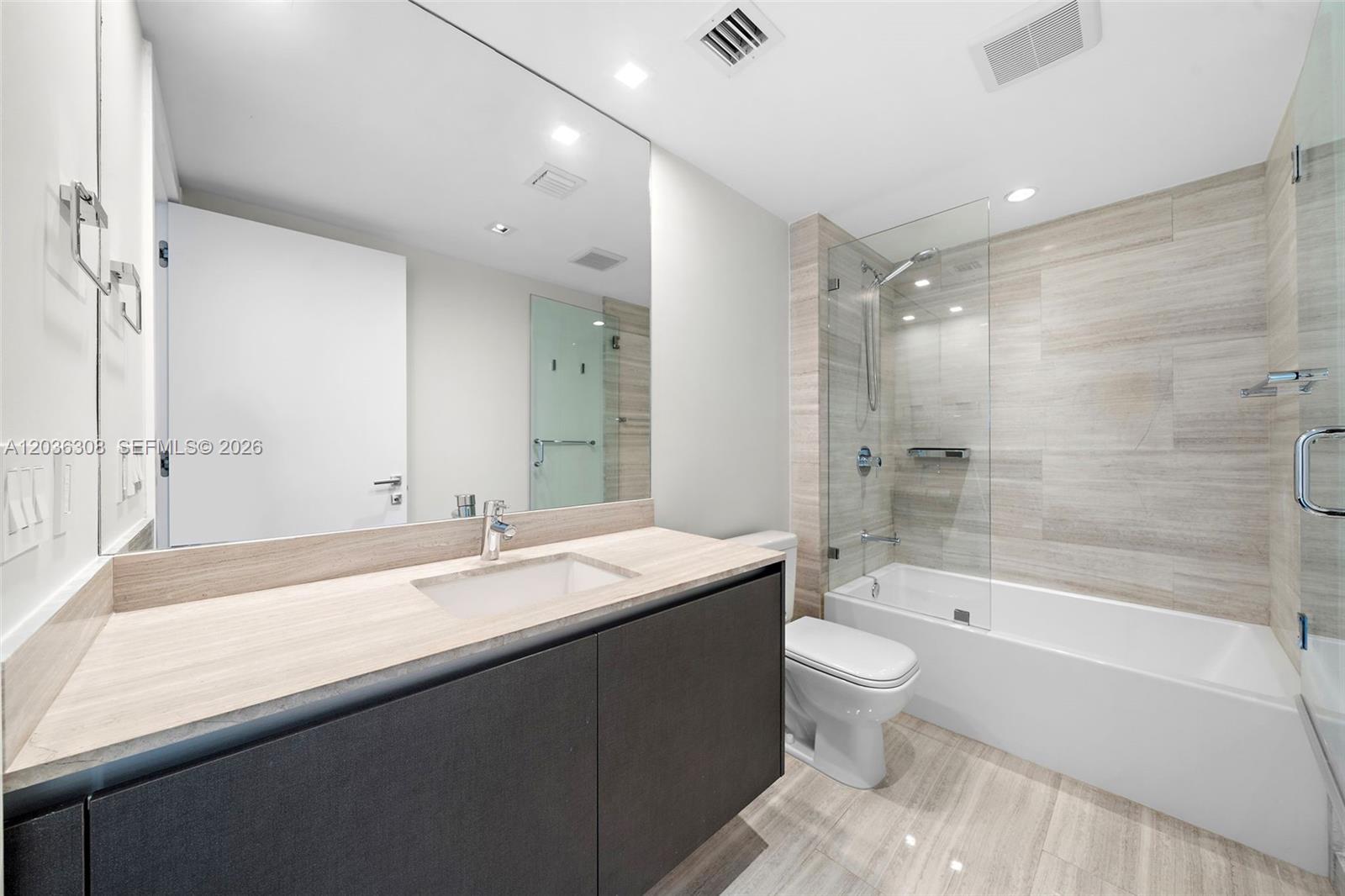 1451 Brickell Avenue 1005 Property Photo 20