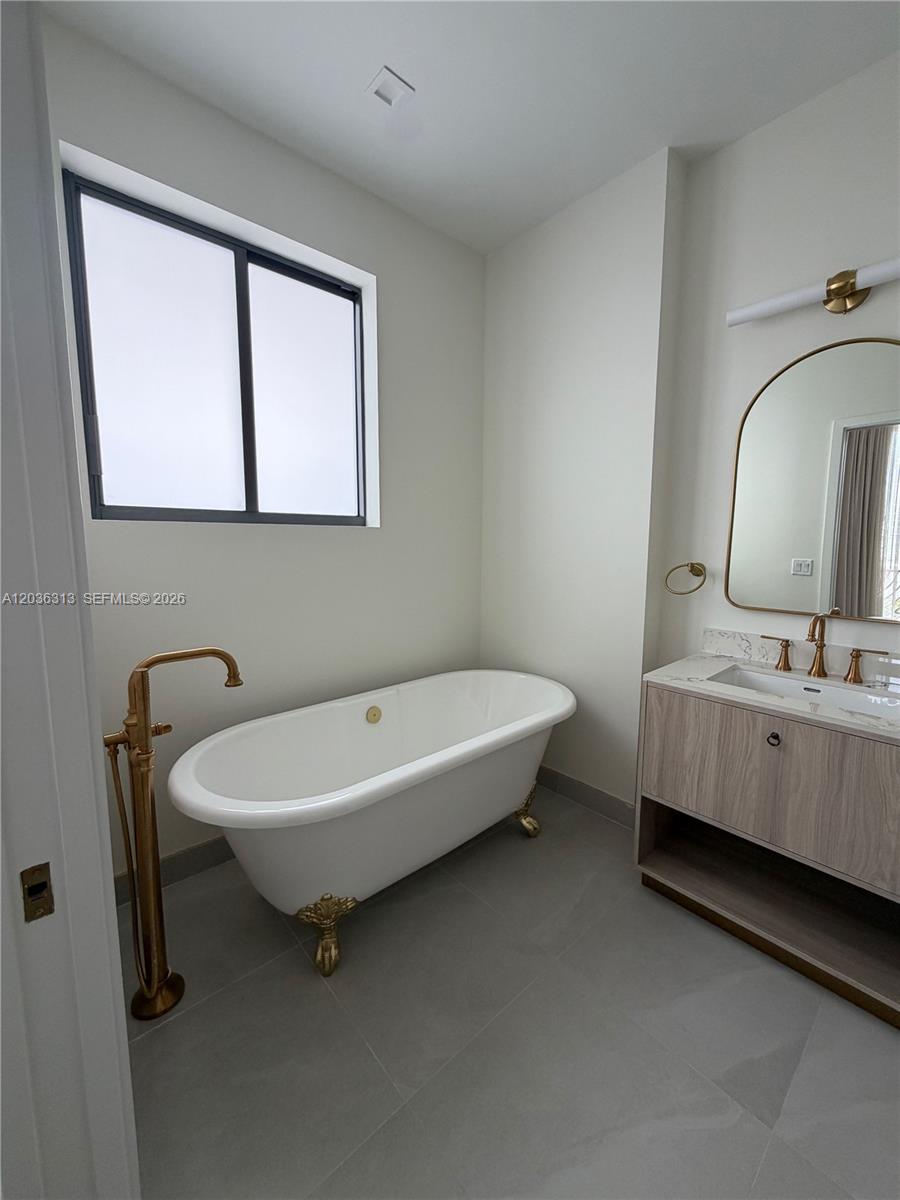 2700 Nw 2nd Avenue 822 Property Photo 17
