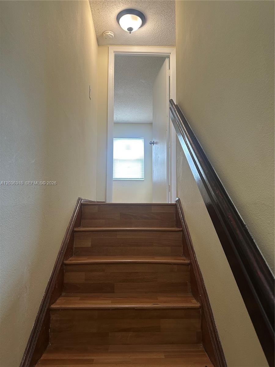 18101 Nw 68th Avenue B201 Property Photo 9
