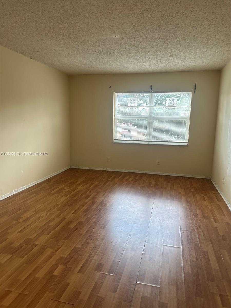 18101 Nw 68th Avenue B201 Property Photo 12