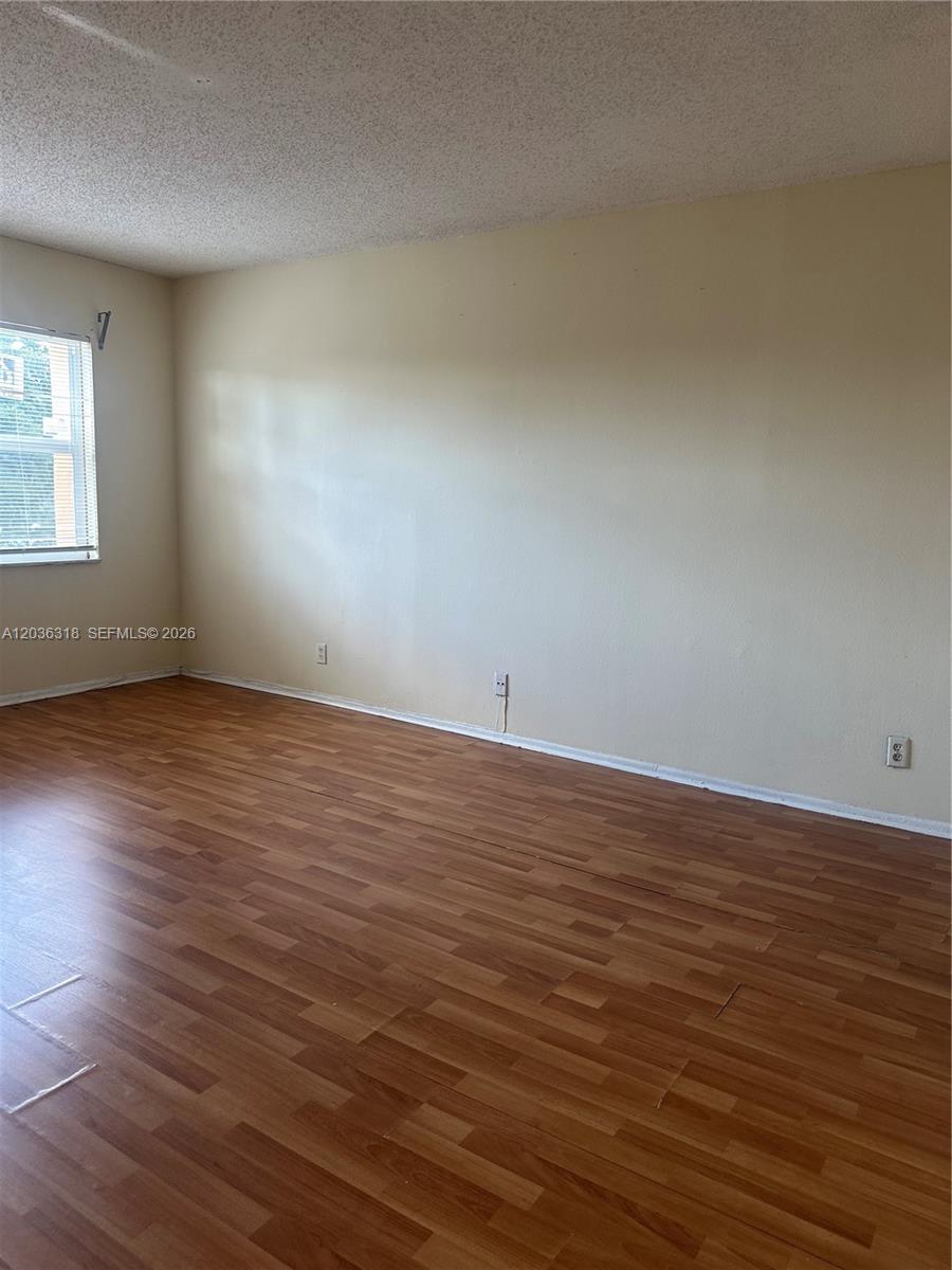 18101 Nw 68th Avenue B201 Property Photo 15