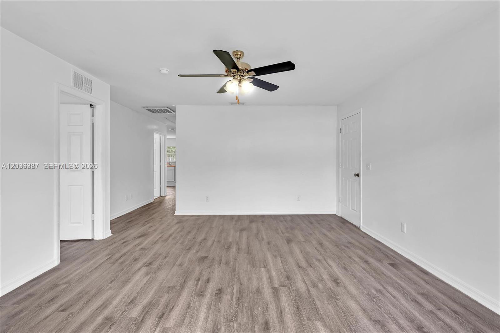 5327 30 Street Sw Property Photo 36