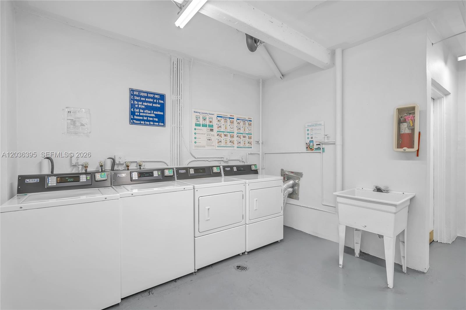 A12036395 Property Photo 14