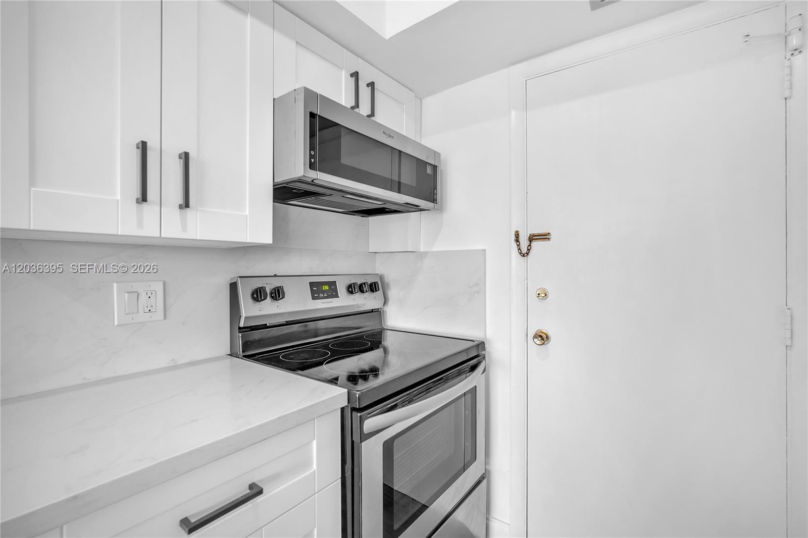 A12036395 Property Photo 19