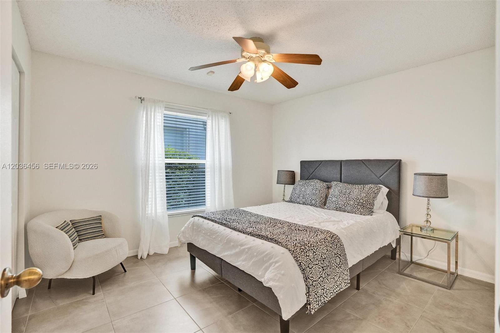 2863 E Abiaca Circle Property Photo 33