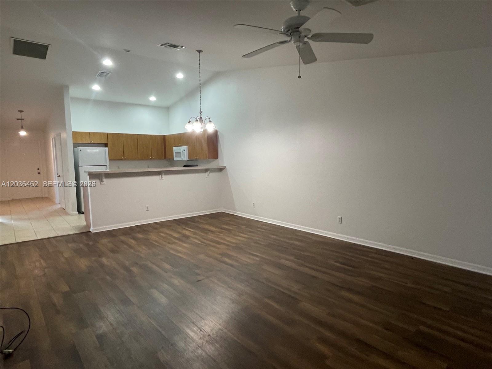 3857/3859 Kittyhawk Drive Property Photo 6