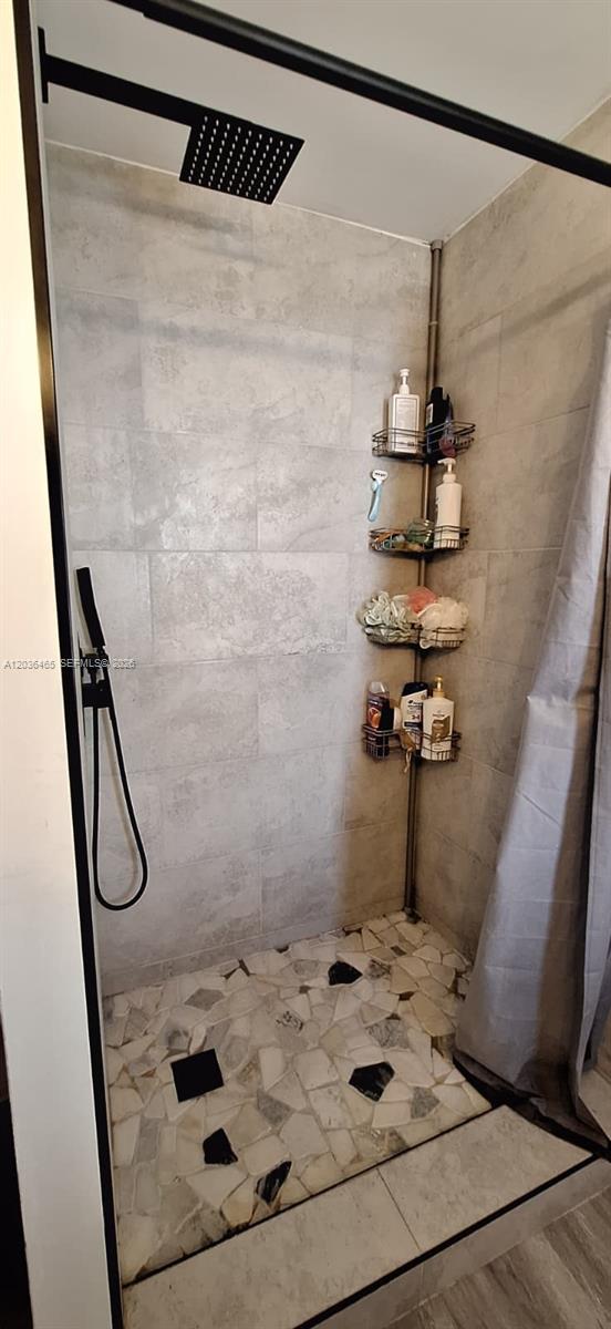 4701 Sw 73 Property Photo 2