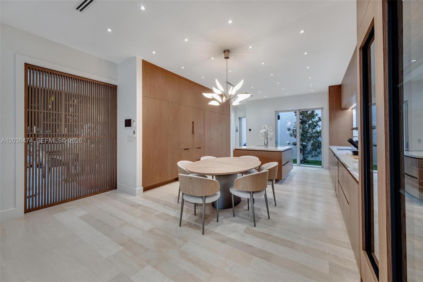 470 S Shore Drive Property Photo 21