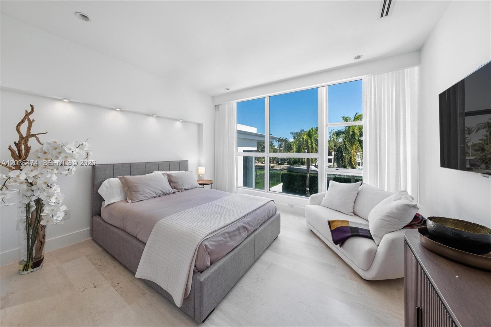 470 S Shore Drive Property Photo 45
