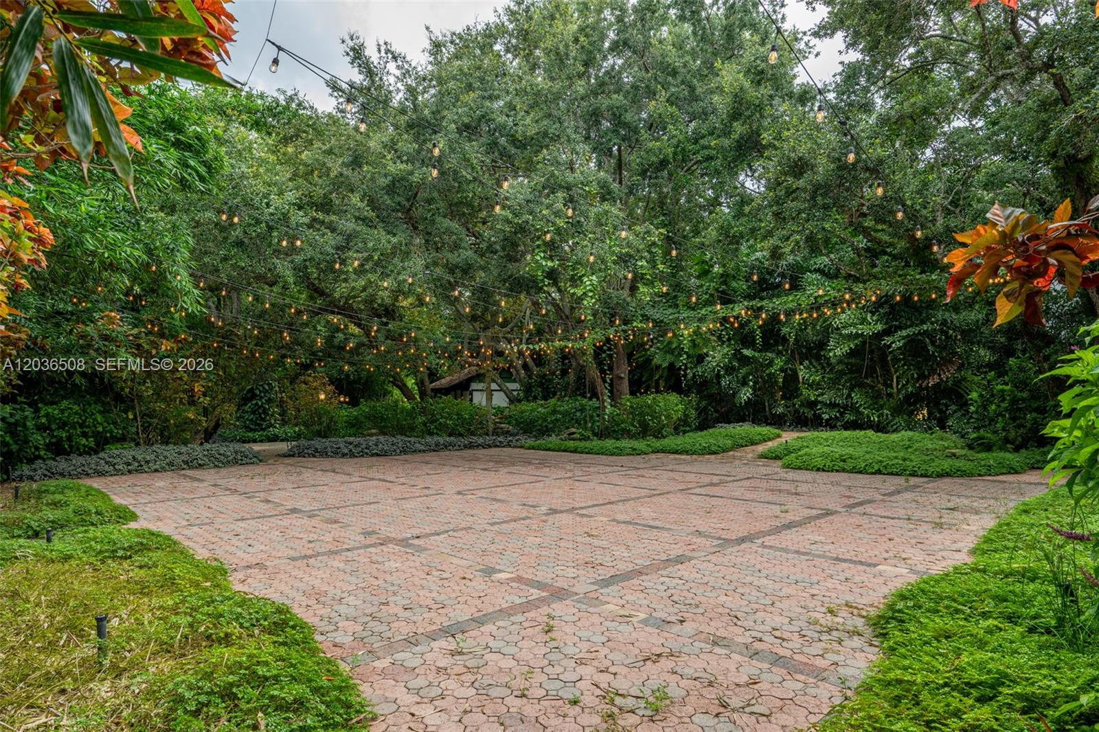 A12036508 Property Photo 4