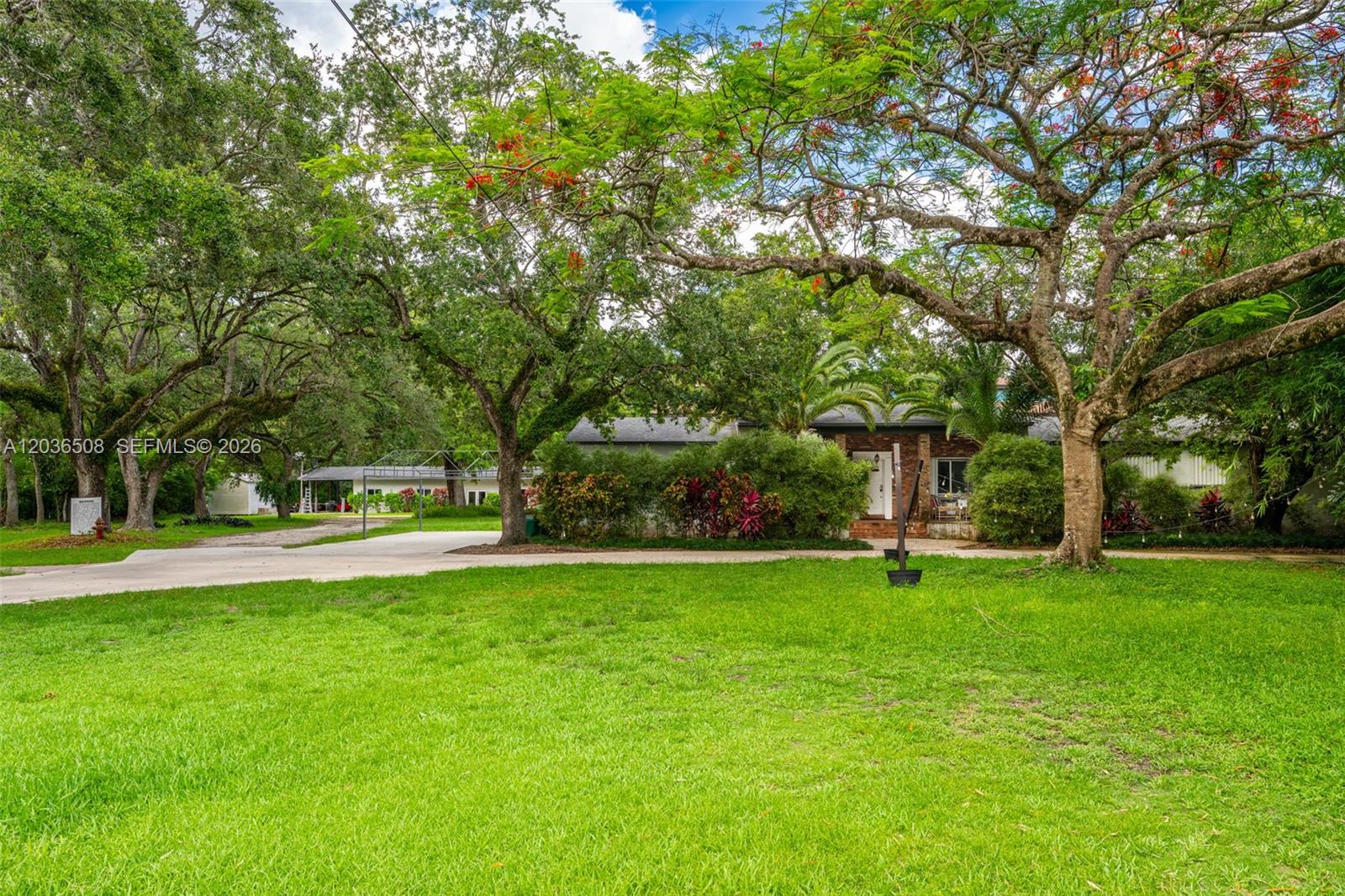 A12036508 Property Photo 15