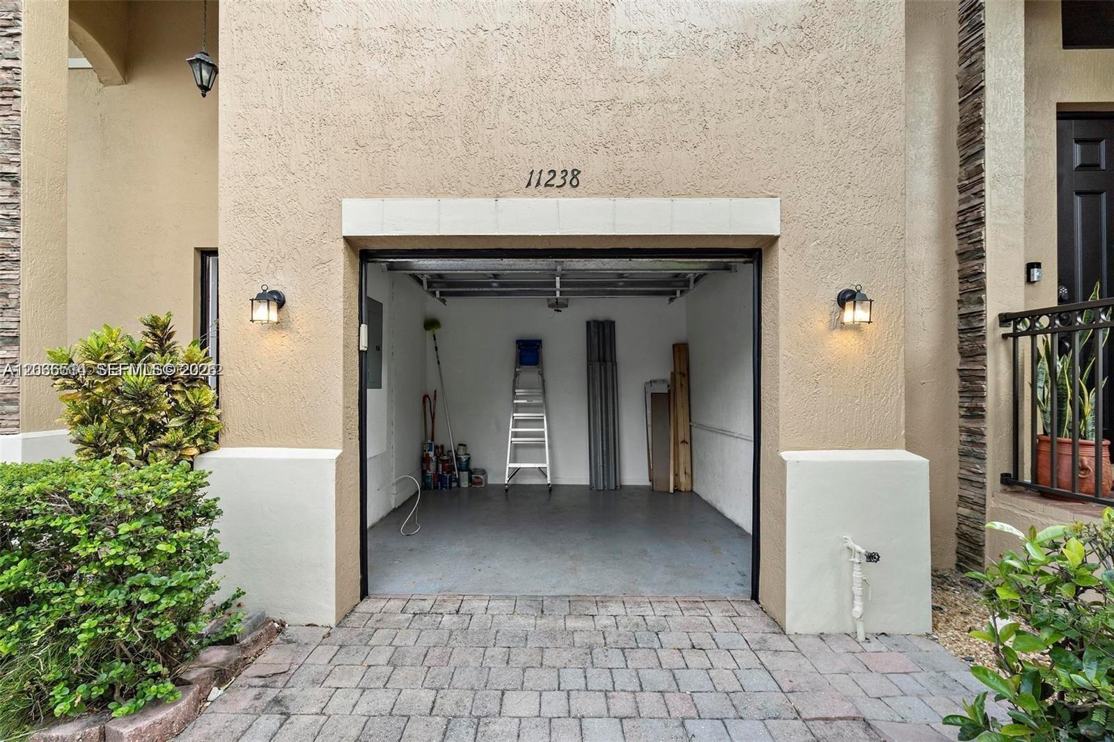 11238 Sw 238th Street Property Photo 41