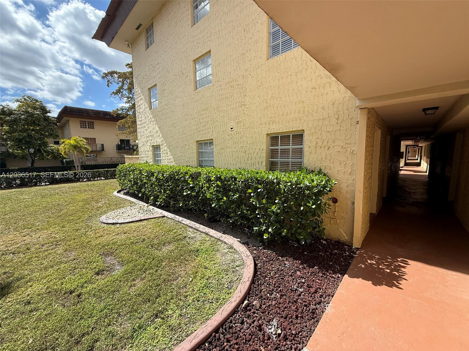 8500 Sw 109th Avenue 6-109 Property Photo 2