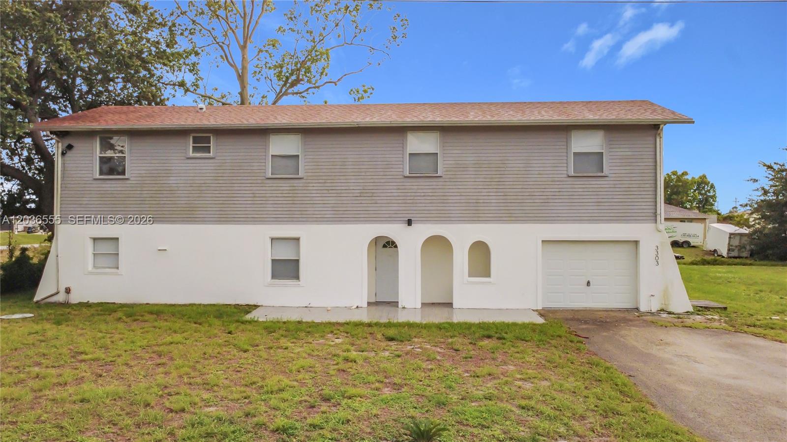 3303 6th Property Photo 4