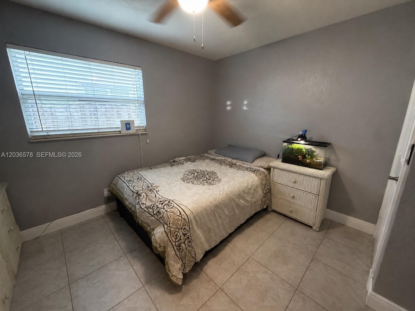 3327 Taft Street Property Photo 25