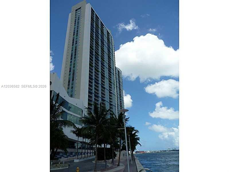335 Biscayne Boulevard 4200 Property Photo 1