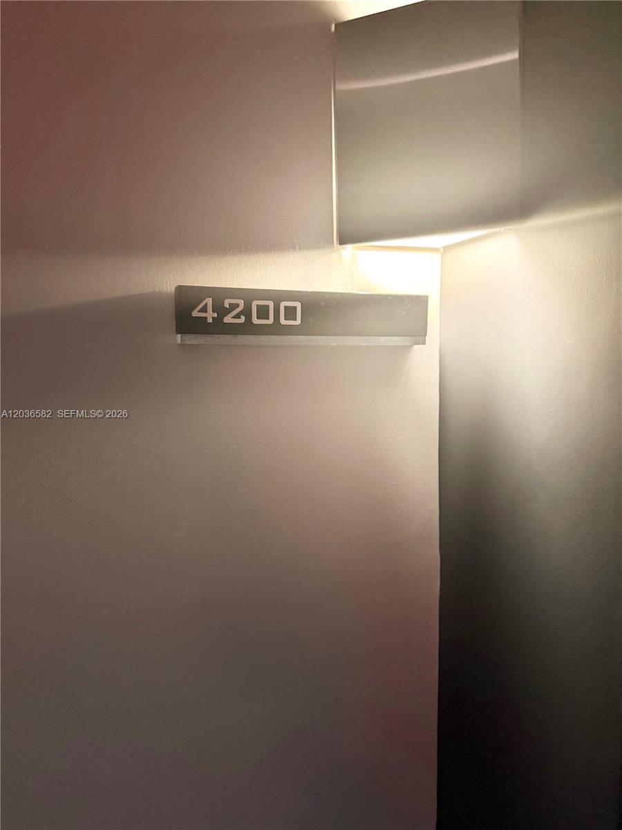 335 Biscayne Boulevard 4200 Property Photo 2