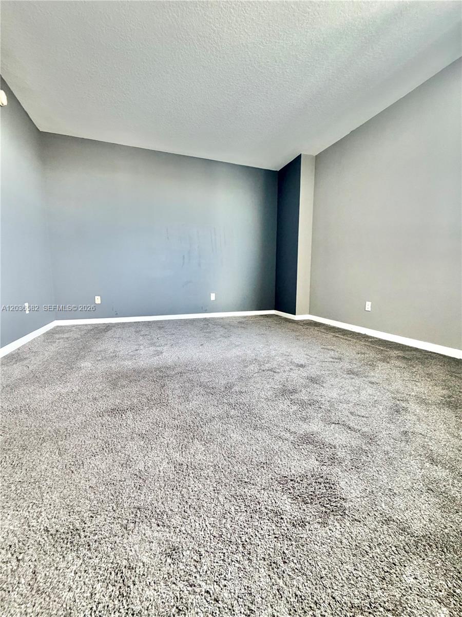 335 Biscayne Boulevard 4200 Property Photo 29
