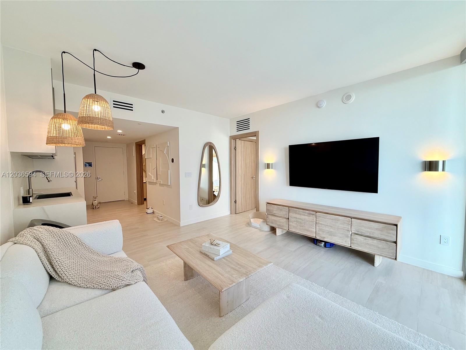 495 Brickell Avenue 5106 Property Photo 8