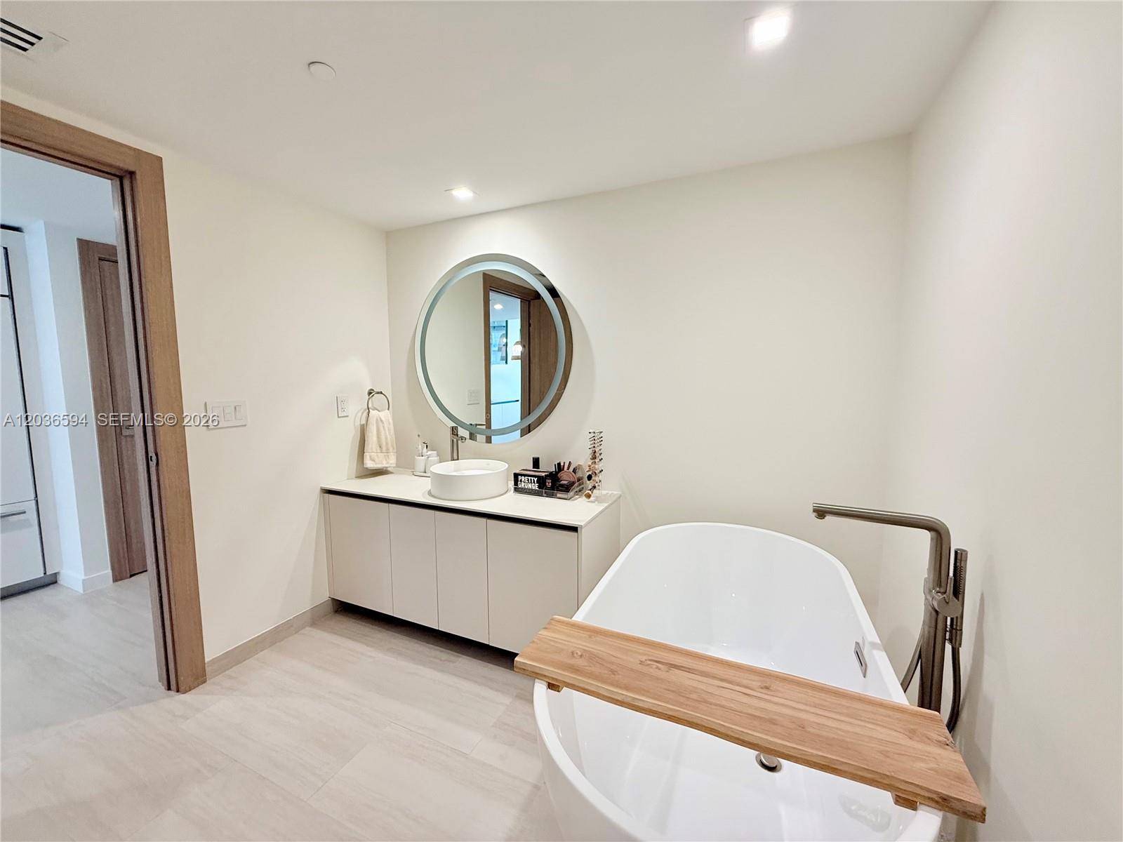 495 Brickell Avenue 5106 Property Photo 11