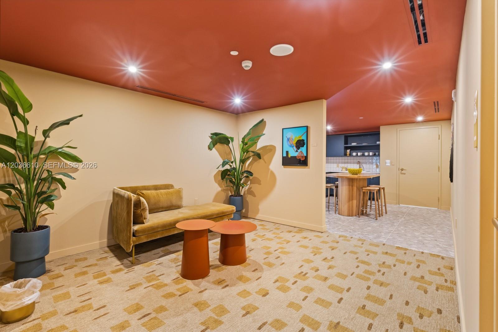 90 Ne 32 1014 Property Photo 12