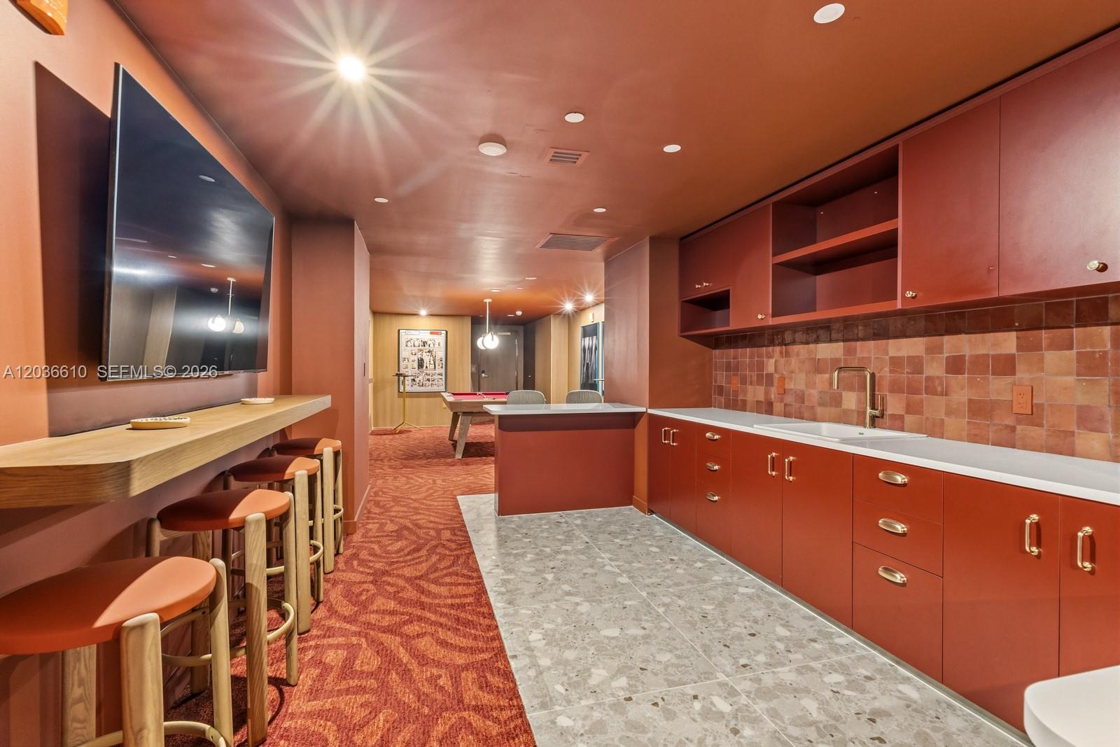 90 Ne 32 1014 Property Photo 25