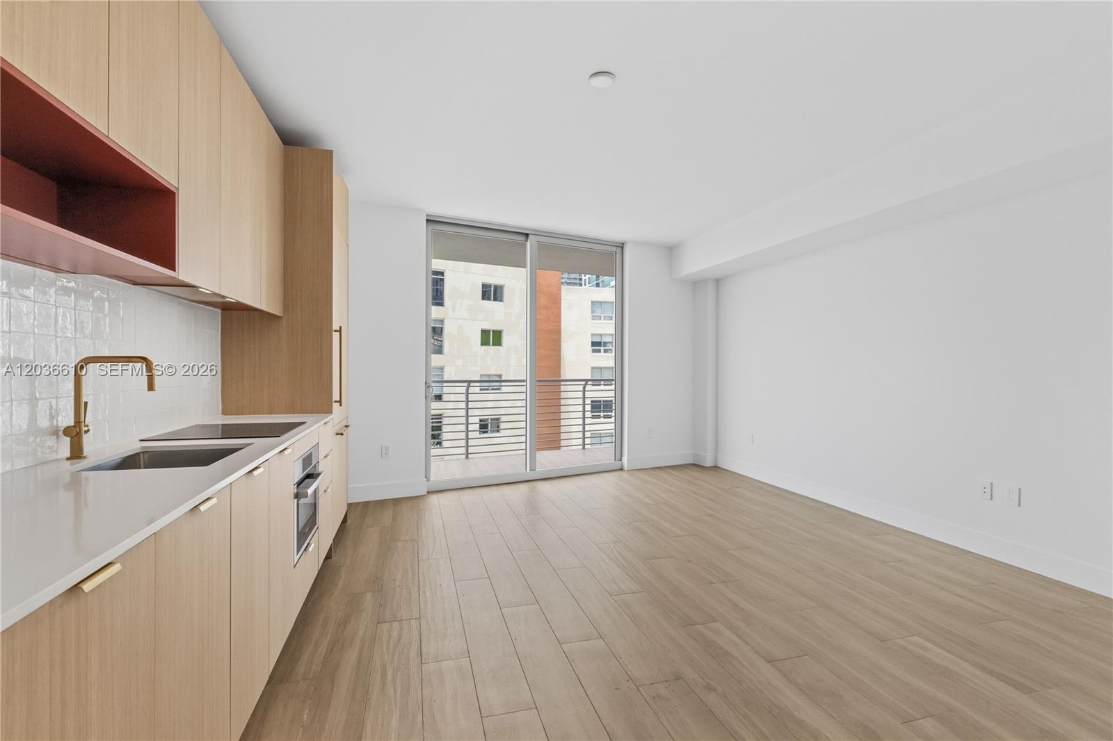 90 Ne 32 1014 Property Photo 39