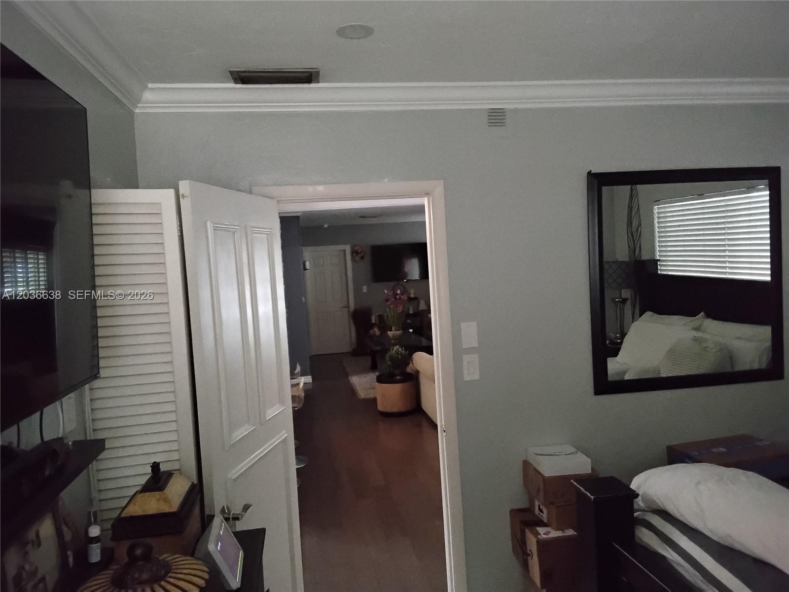 911 W Country Club Circle Property Photo 24