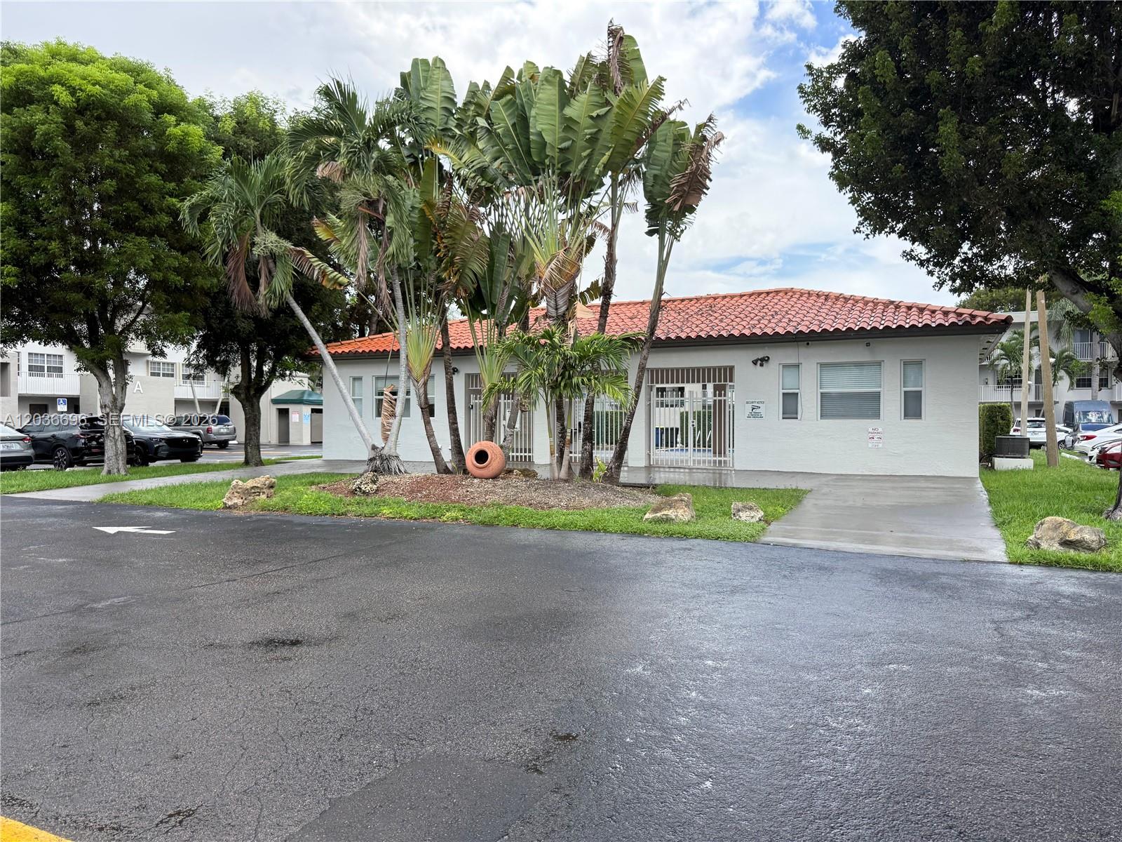 7510 Sw 152nd Avenue B202 Property Photo 1