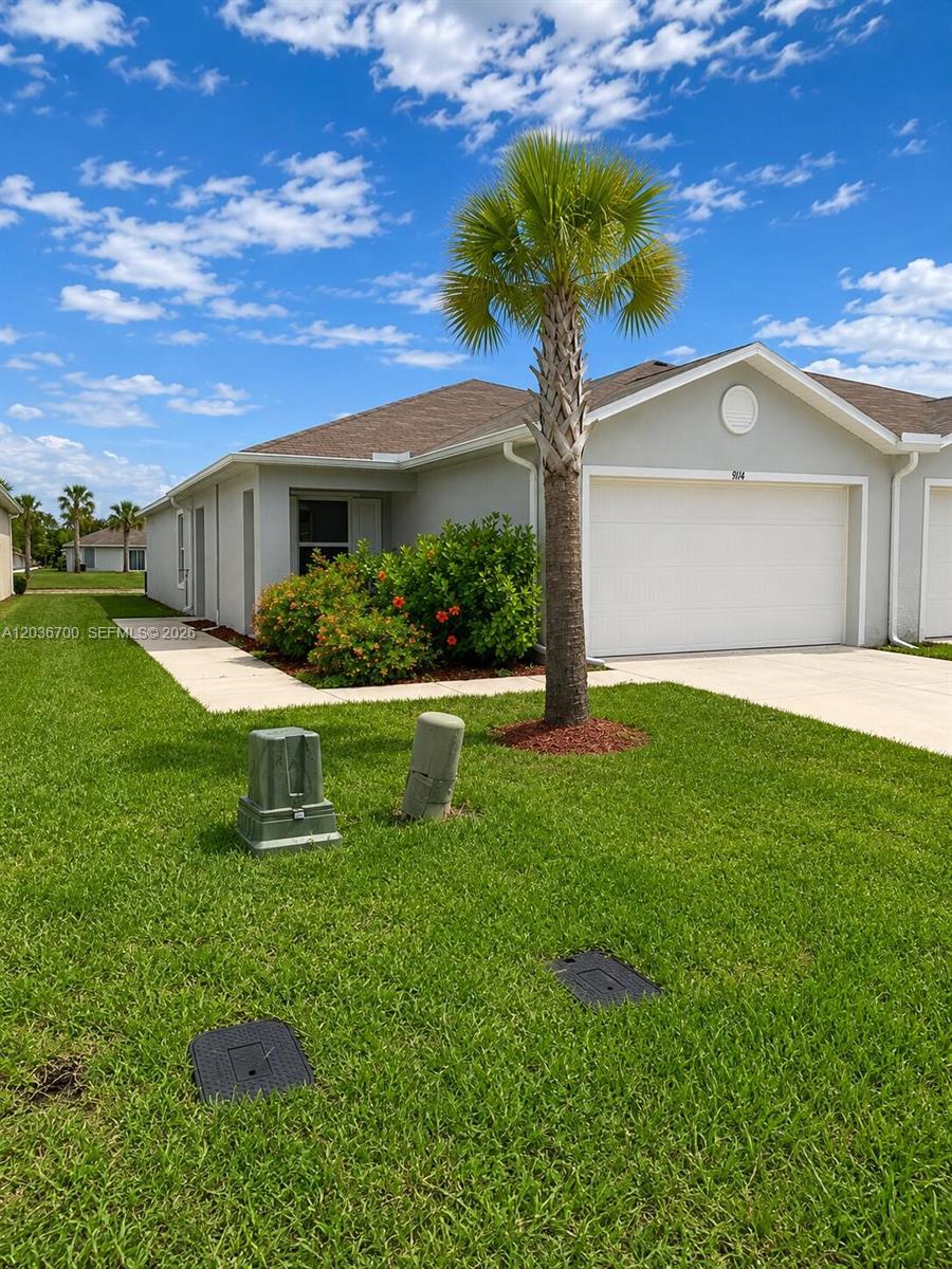 9114 Aegean Circle Property Photo 2