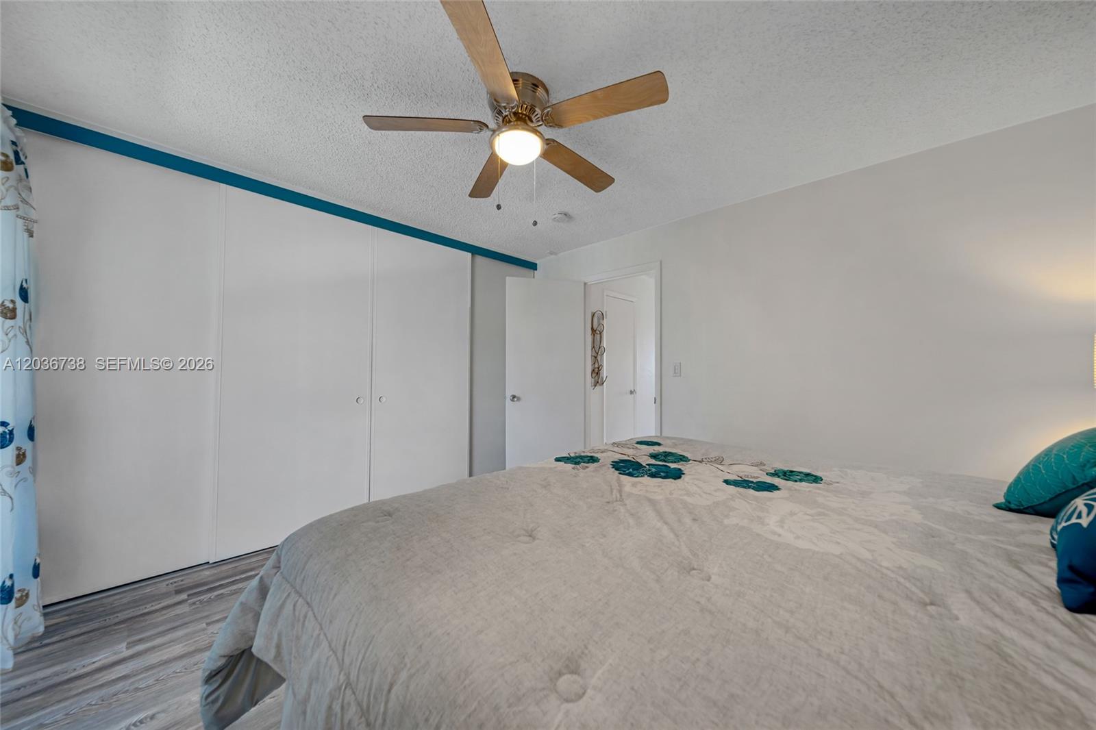 15610 Ne 6th Avenue 34c Property Photo 16