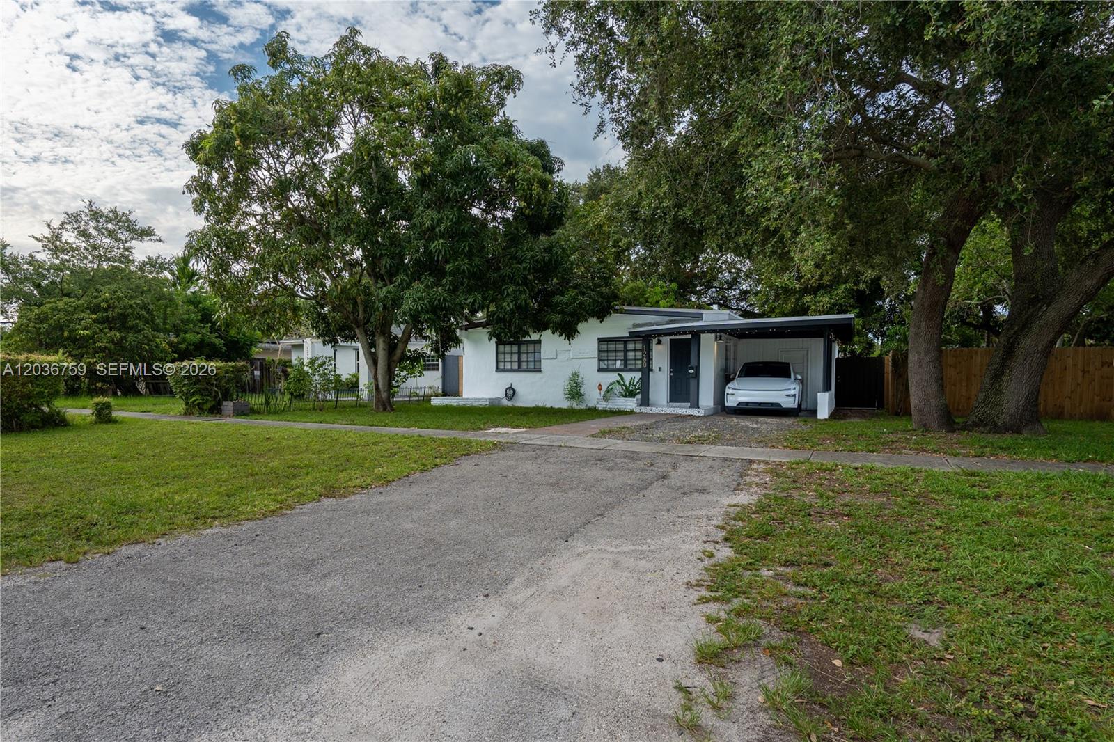 1260 Ne 153rd Street Property Photo 5