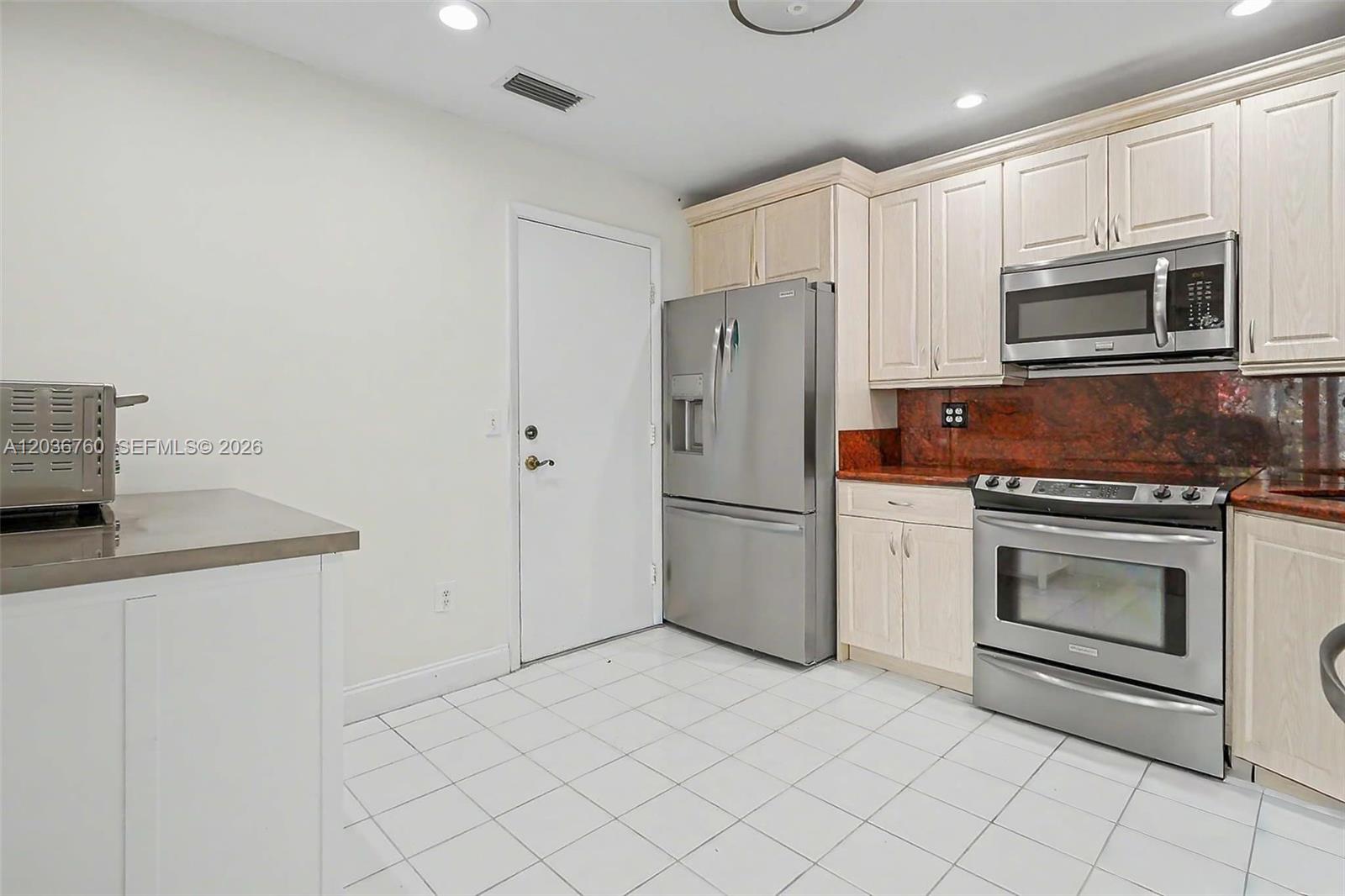 10994 Neptune Drive Property Photo 17