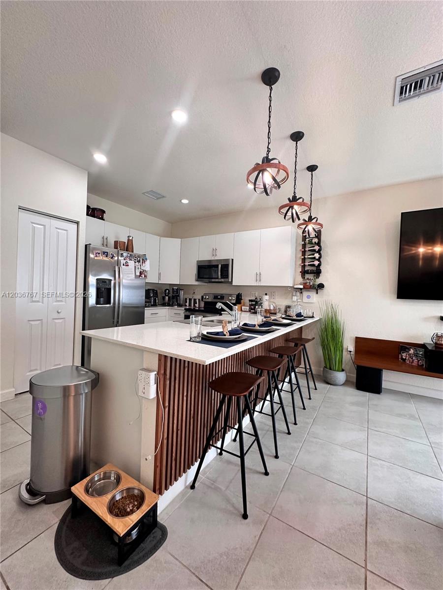 A12036767 Property Photo 7