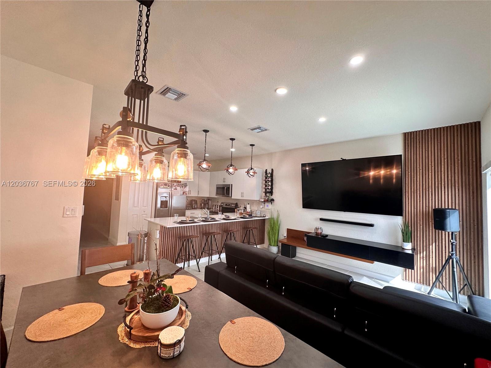 A12036767 Property Photo 9