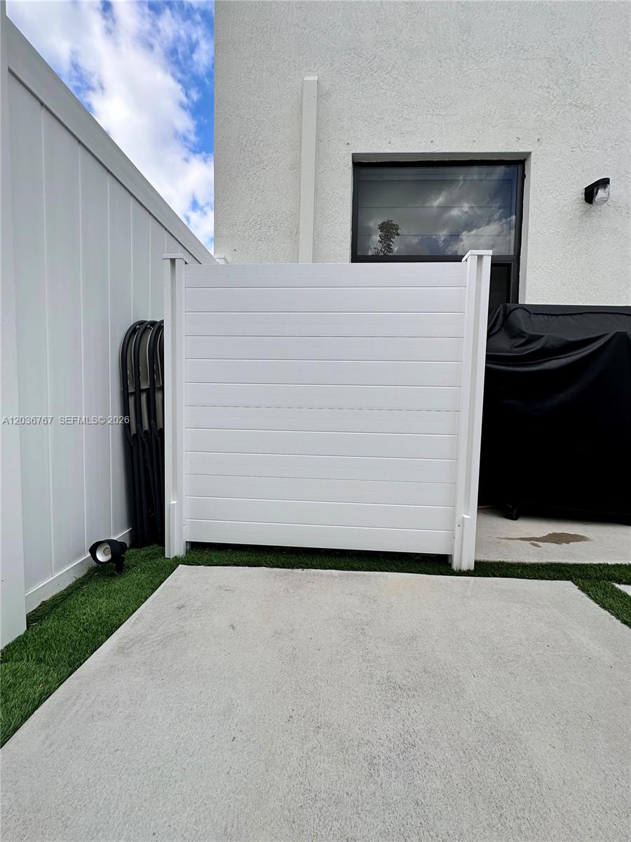 A12036767 Property Photo 18