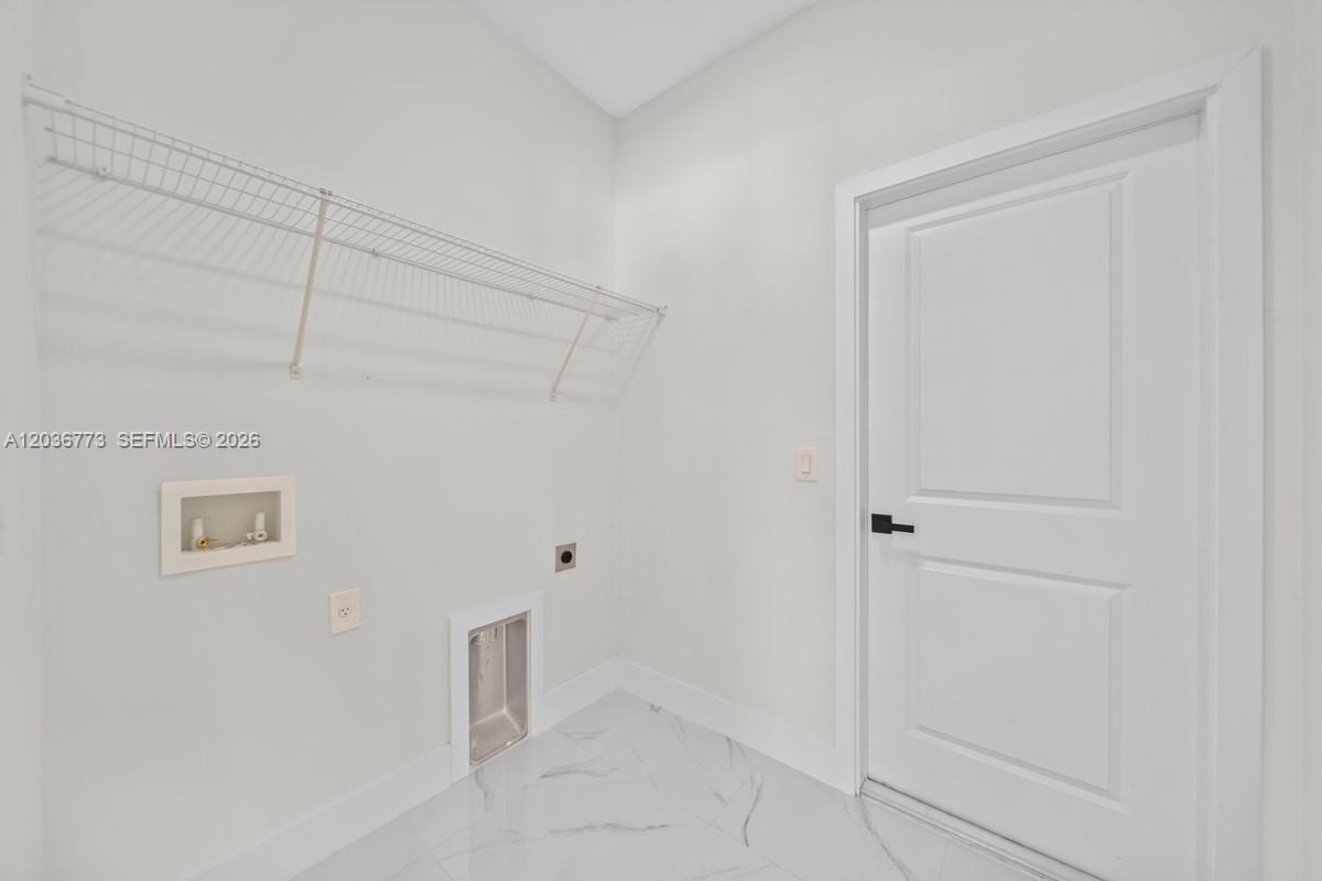 29 Diplomat Parkway E Property Photo 14