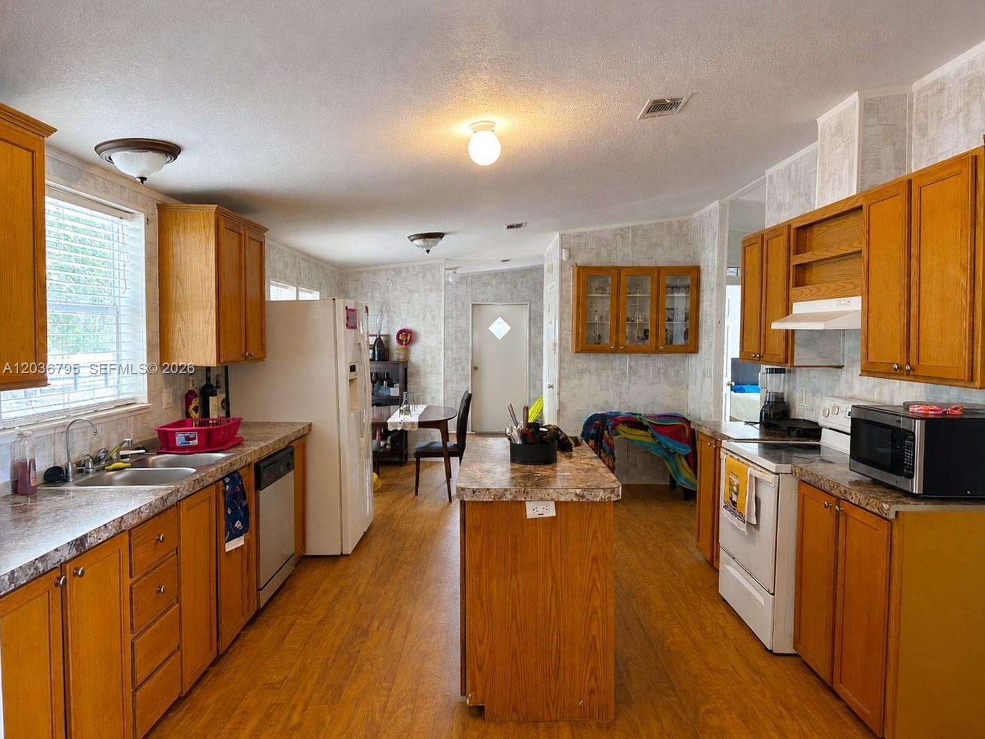 1 Ridge Road Property Photo 5