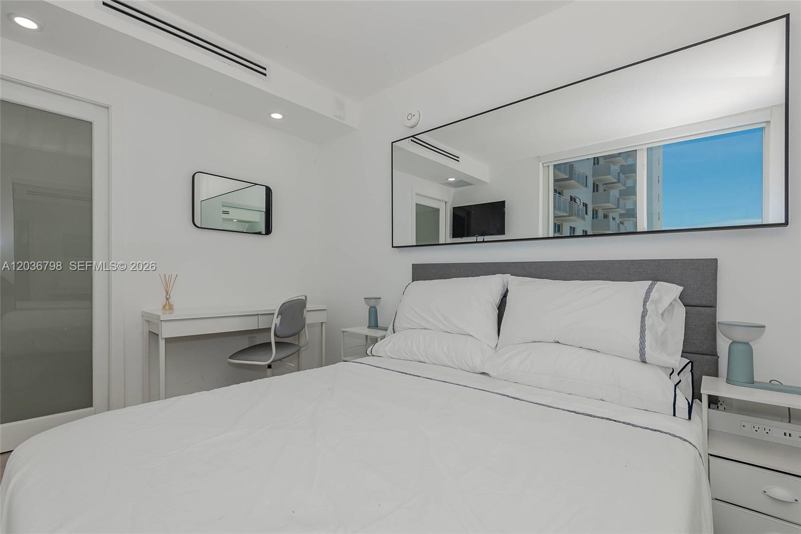 345 Ocean Drive 326 Property Photo 18
