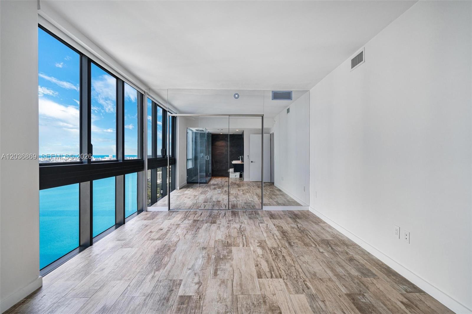 650 Ne 32nd Street 4407 Property Photo 21
