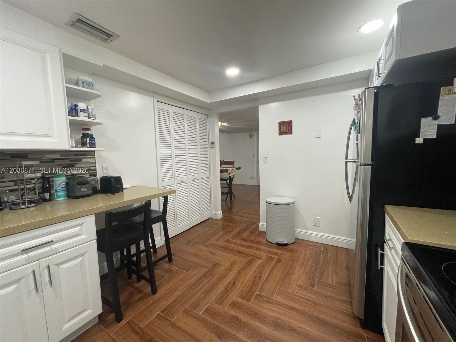 16300 Golf Club Road 508 Property Photo 24