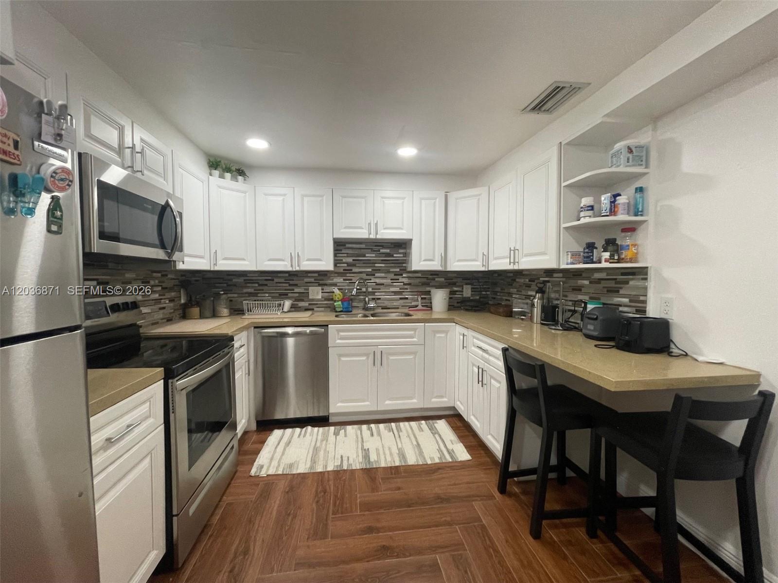 16300 Golf Club Road 508 Property Photo 25