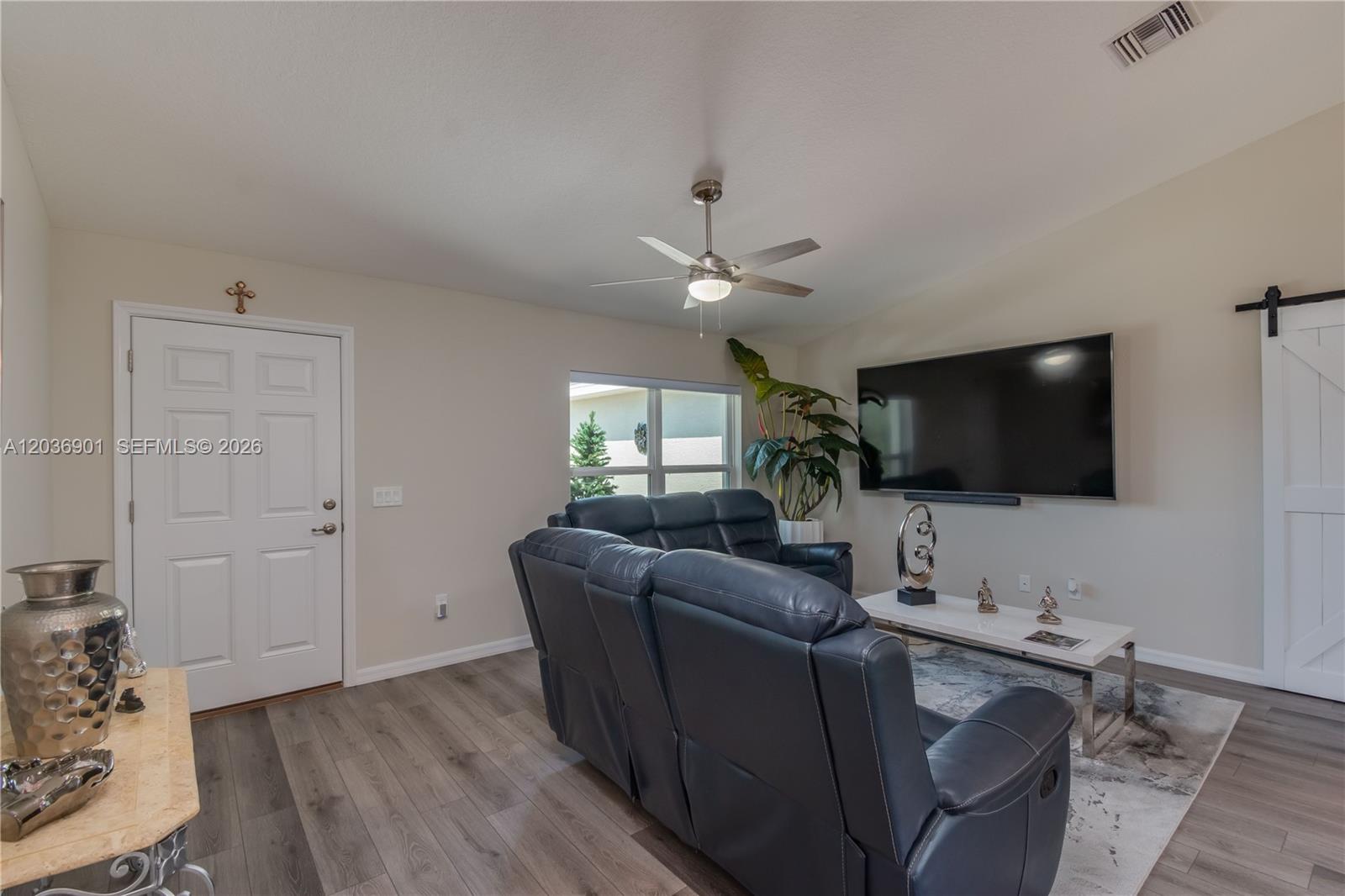 16365 Sw 47 Terrace Property Photo 4