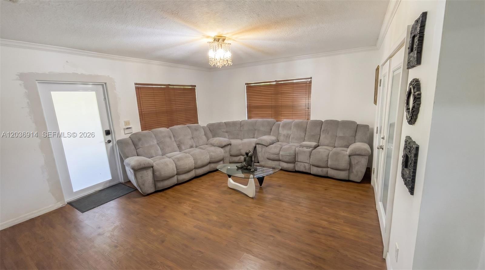 A12036914 Property Photo 4