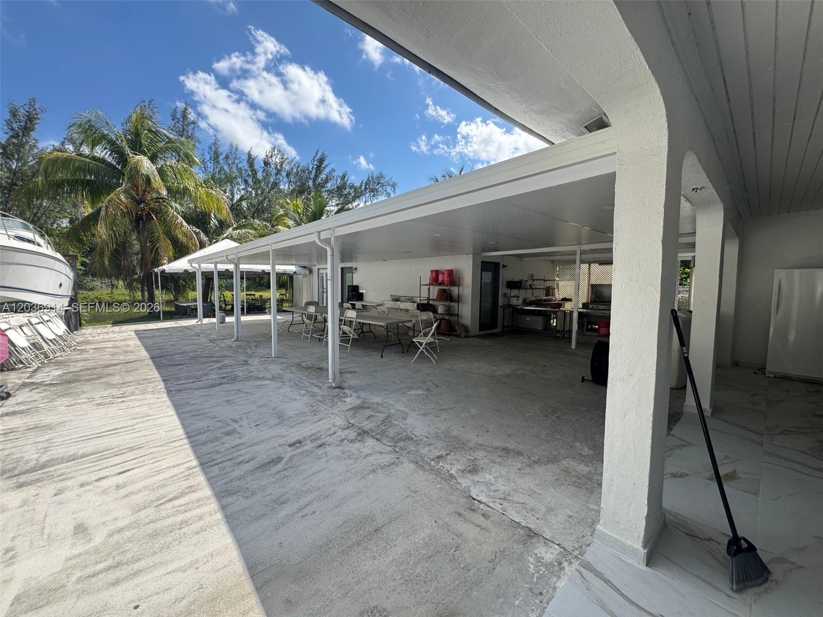 A12036914 Property Photo 11