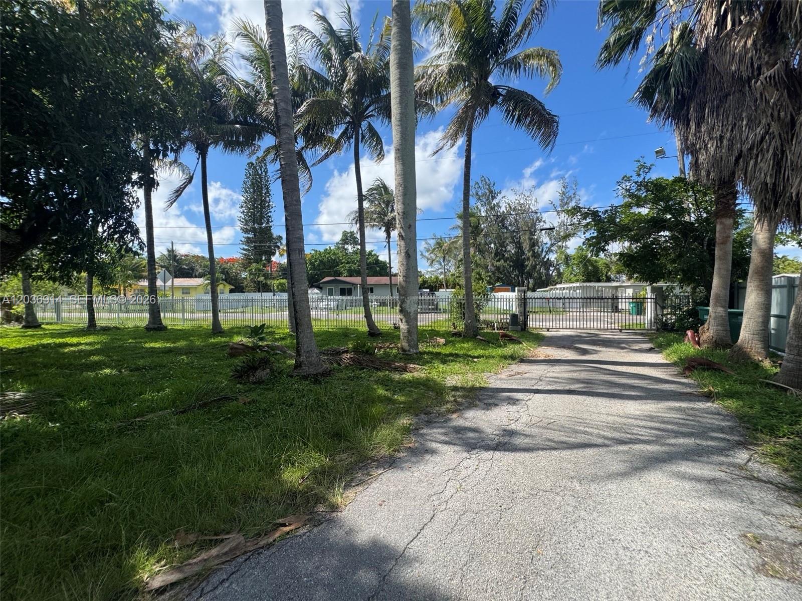 A12036914 Property Photo 21