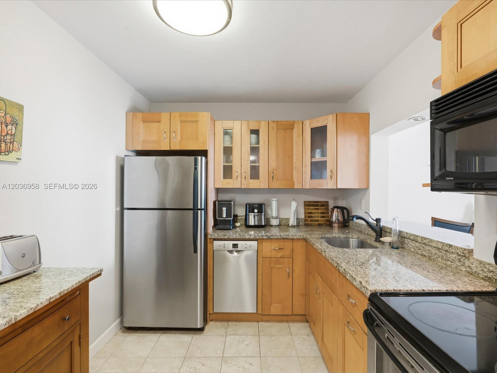 3588 Collins Avenue 504 Property Photo 5
