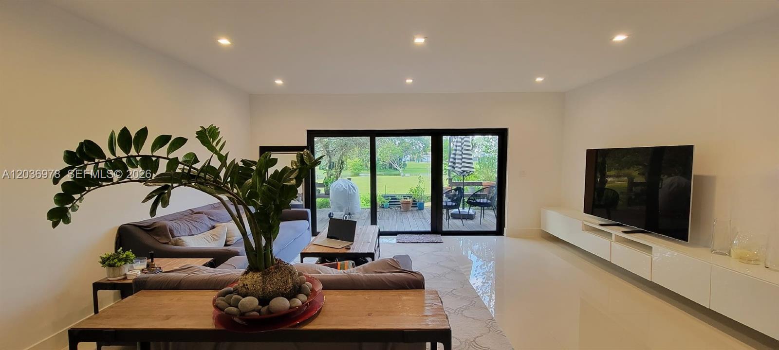 A12036978 Property Photo 18