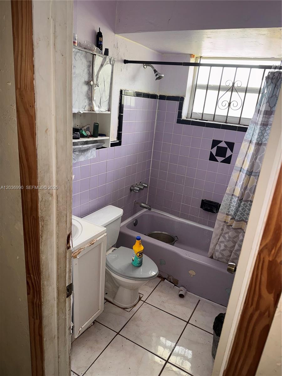 7725 Nw 14th Avenue Property Photo 7