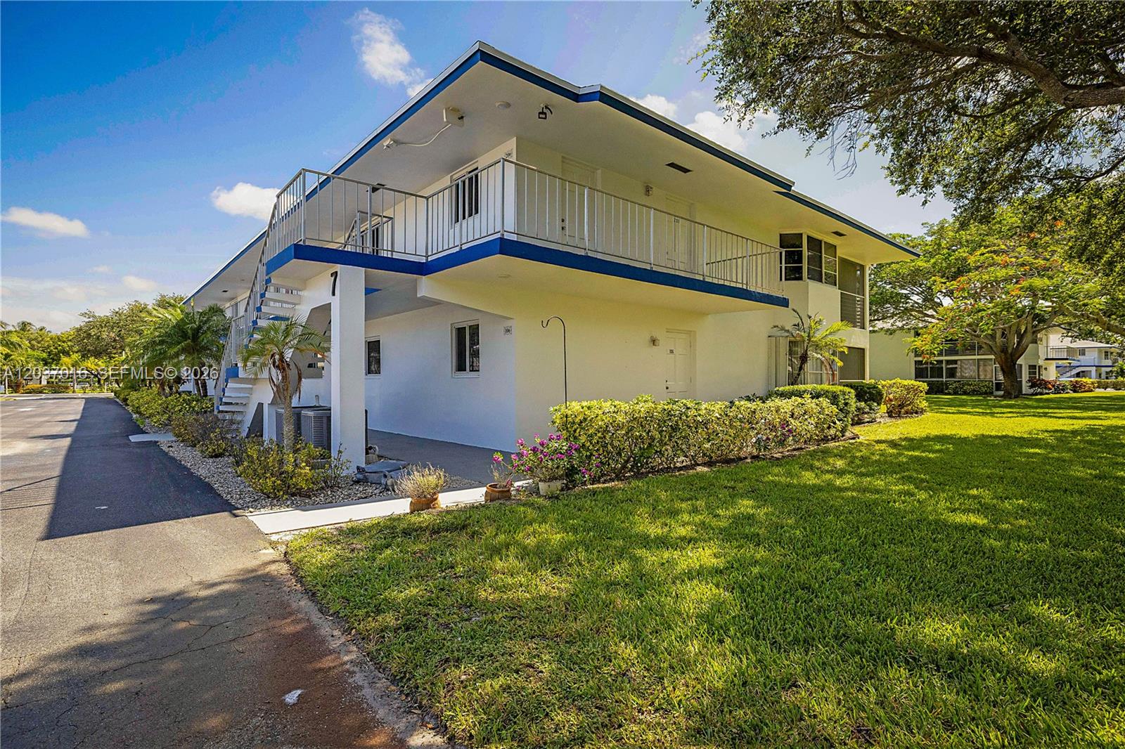 7 Westwood Avenue 106c Property Photo 3